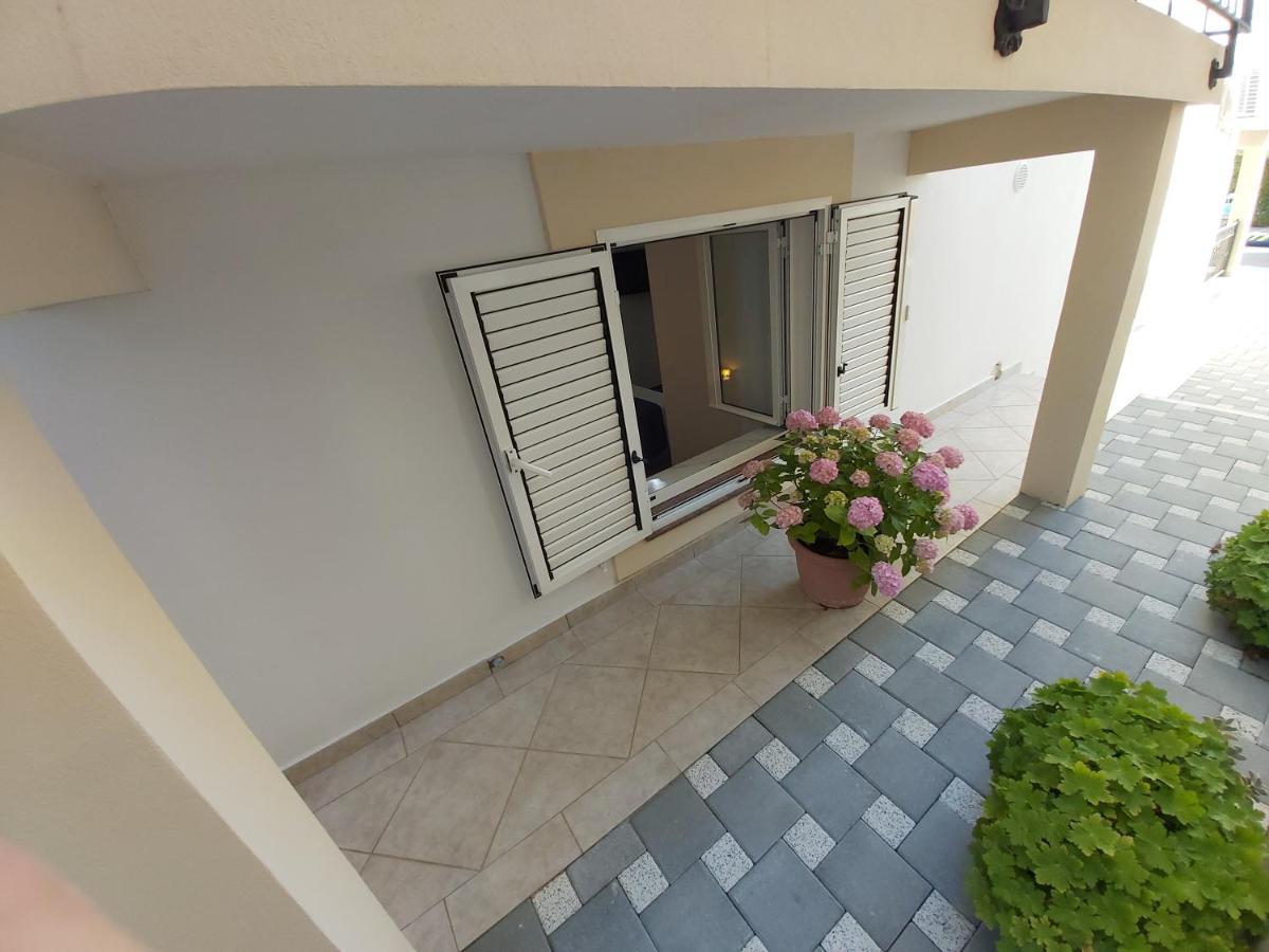Apartments Ka - Ro Bibinje Bagian luar foto
