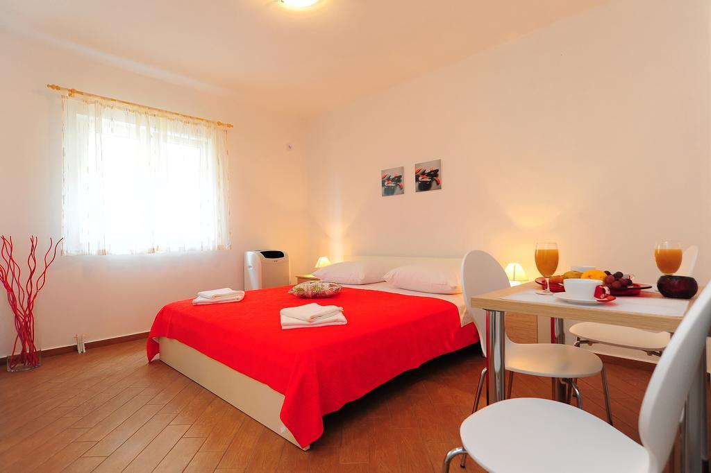 Apartments Ka - Ro Bibinje Ruang foto