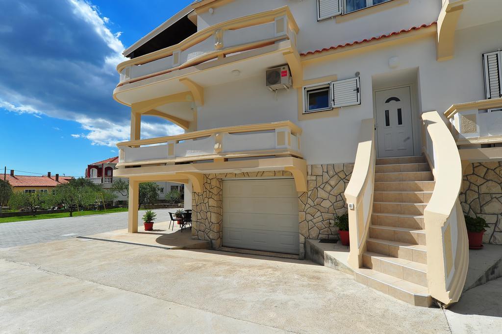 Apartments Ka - Ro Bibinje Bagian luar foto