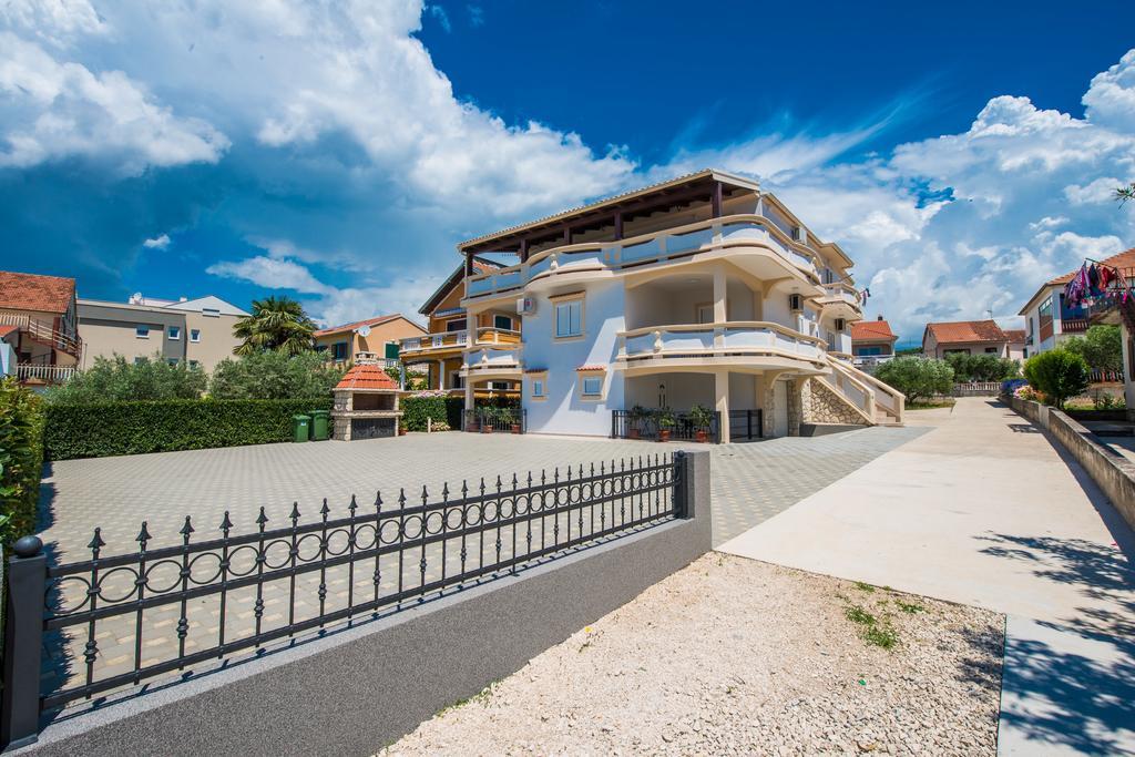 Apartments Ka - Ro Bibinje Bagian luar foto