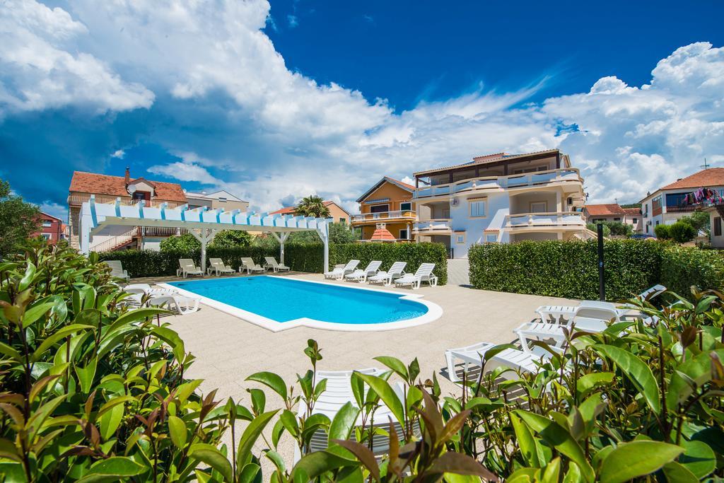 Apartments Ka - Ro Bibinje Bagian luar foto